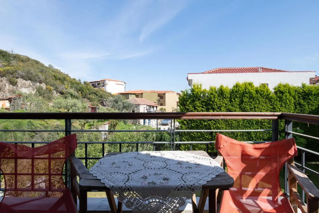 Maria Pitsioni Apartment Kalamitsi