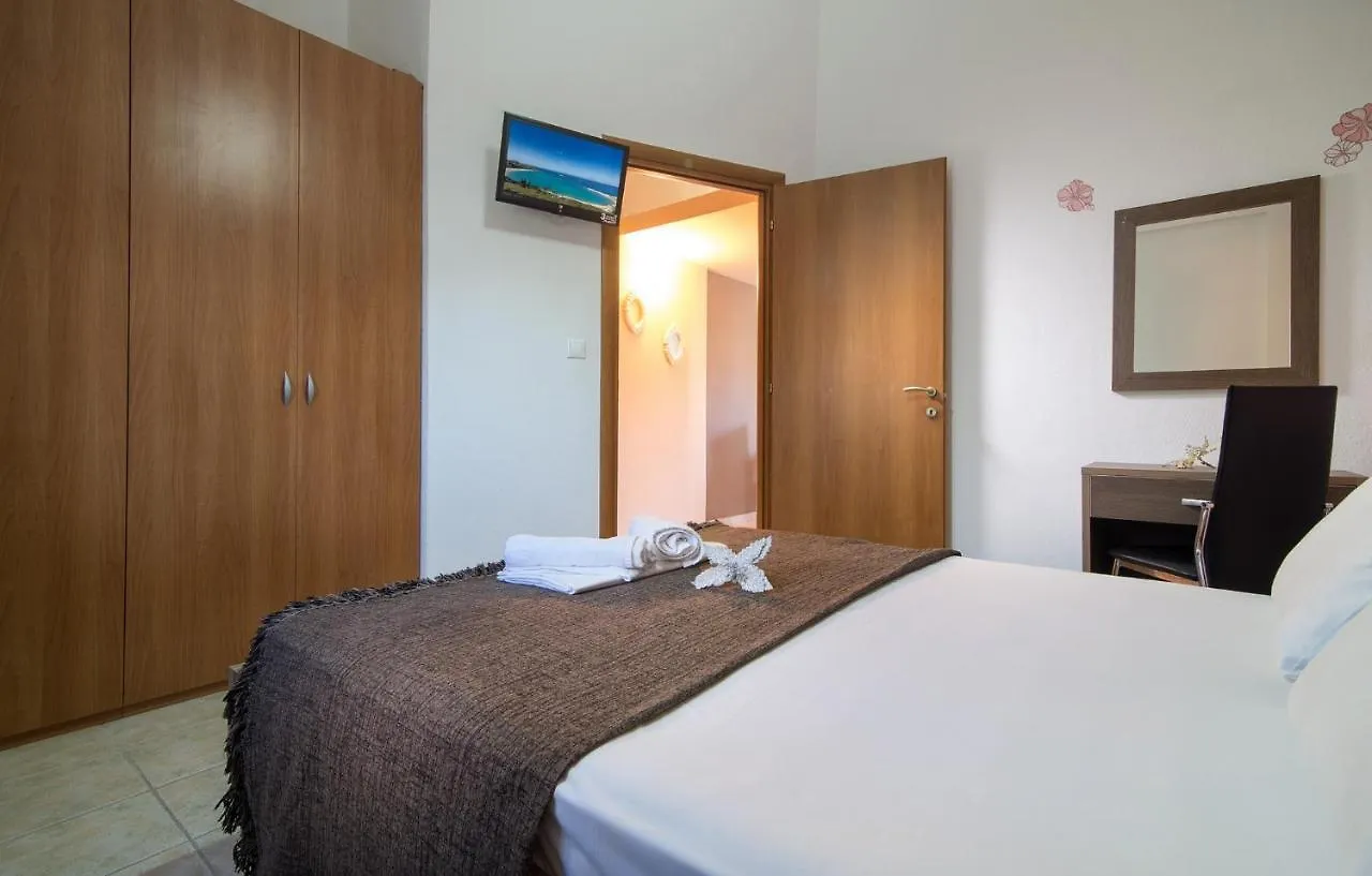 Maria Pitsioni Apartment Kalamitsi  Greece